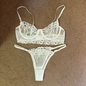 White Lace Bra Set